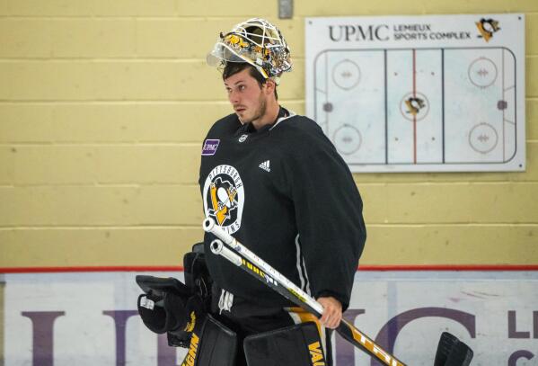 Pittsburgh sales penguins trainer